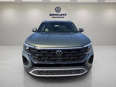 2026 Volkswagen Atlas Cross Sport 2.0T SE w/Technology and Panoramic Sunroof Package