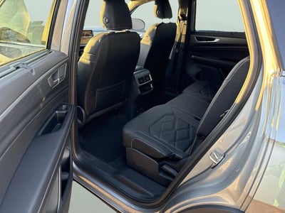 2026 Volkswagen Atlas Cross Sport 2.0T SE w/Technology and Panoramic Sunroof Package