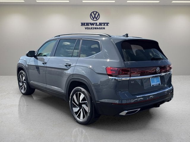 2026 Volkswagen Atlas 2.0T SE w/Technology and Panoramic Sunroof Package