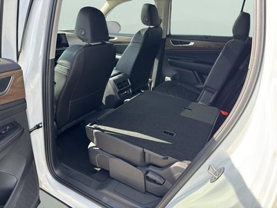 2026 Volkswagen Atlas 2.0T SE w/Technology and Panoramic Sunroof Package