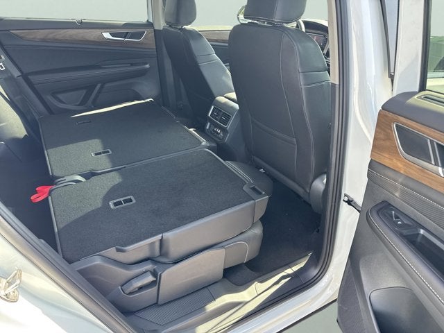 2026 Volkswagen Atlas 2.0T SE w/Technology and Panoramic Sunroof Package