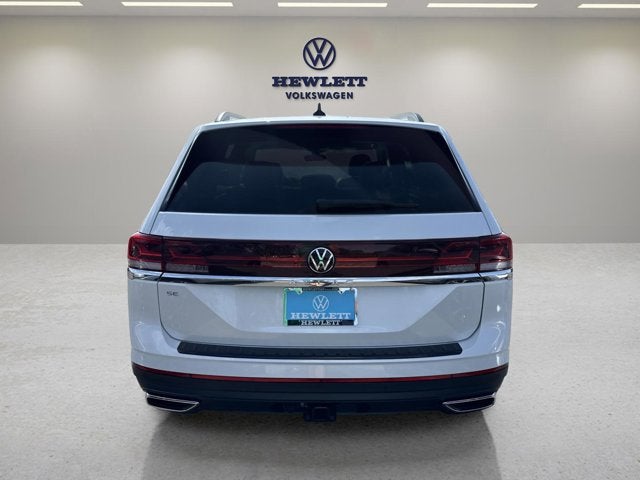 2026 Volkswagen Atlas 2.0T SE w/Technology and Panoramic Sunroof Package