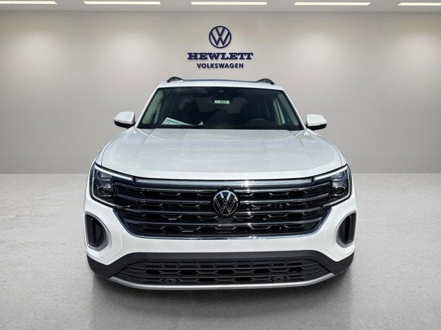 2026 Volkswagen Atlas 2.0T SE w/Technology and Panoramic Sunroof Package