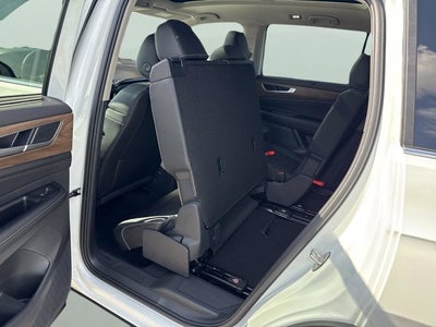 2026 Volkswagen Atlas 2.0T SE w/Technology and Panoramic Sunroof Package