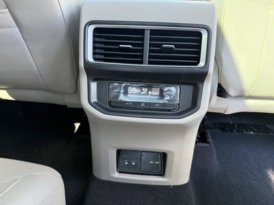 2026 Volkswagen Atlas 2.0T SE w/Technology with Captain's Chairs and Panoramic Sunroof Package
