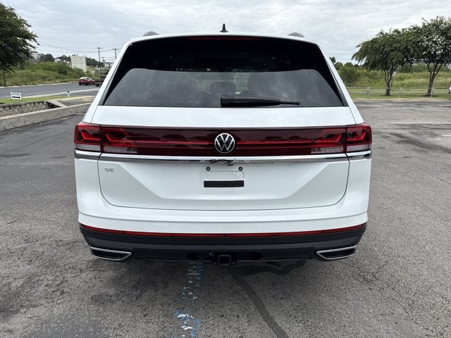 2026 Volkswagen Atlas 2.0T SE w/Technology and Panoramic Sunroof Package