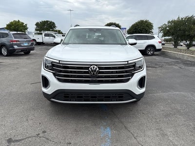 2026 Volkswagen Atlas 2.0T SE w/Technology and Panoramic Sunroof Package