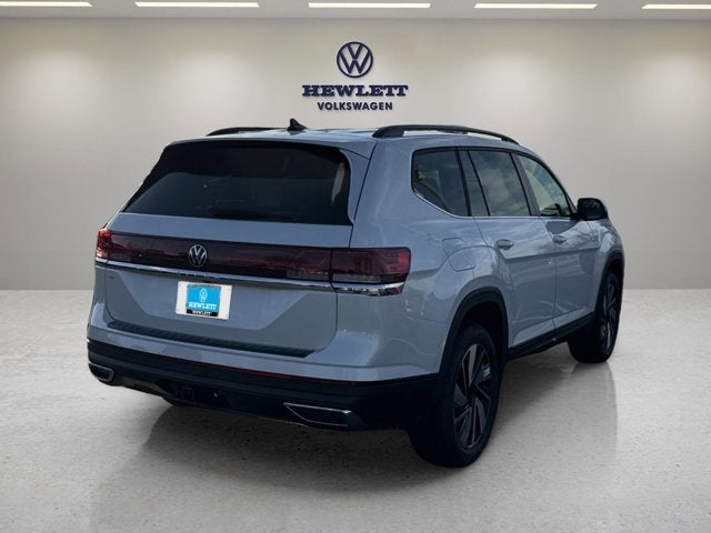 2026 Volkswagen Atlas 2.0T SE w/Technology and Panoramic Sunroof Package