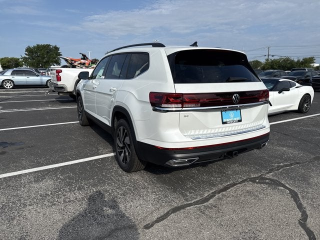 2026 Volkswagen Atlas 2.0T SE w/Technology and Panoramic Sunroof Package