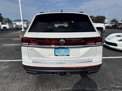 2026 Volkswagen Atlas 2.0T SE w/Technology and Panoramic Sunroof Package