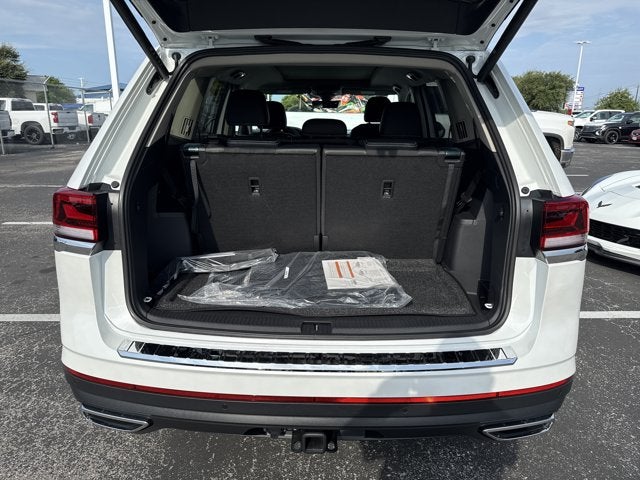 2026 Volkswagen Atlas 2.0T SE w/Technology and Panoramic Sunroof Package