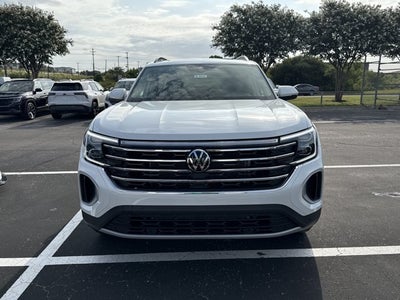 2026 Volkswagen Atlas 2.0T SE w/Technology and Panoramic Sunroof Package