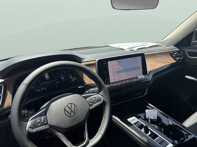 2026 Volkswagen Atlas 2.0T SE w/Technology with Captain's Chairs and Panoramic Sunroof Package