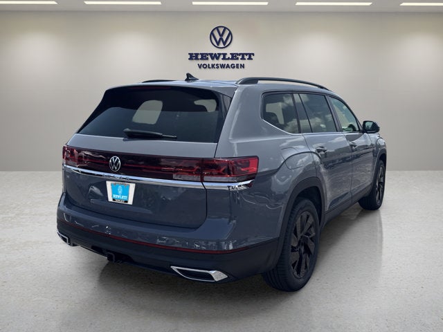 2026 Volkswagen Atlas 2.0T SE w/Technology with Captain's Chairs and Panoramic Sunroof Package