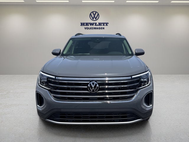 2026 Volkswagen Atlas 2.0T SE w/Technology with Captain's Chairs and Panoramic Sunroof Package