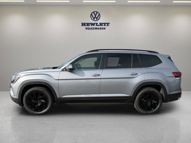 2026 Volkswagen Atlas 2.0T SE w/Technology and Panoramic Sunroof Package