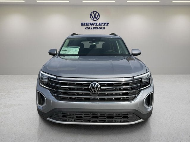 2026 Volkswagen Atlas 2.0T SE w/Technology and Panoramic Sunroof Package