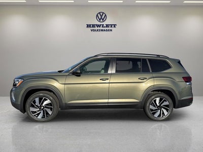 2026 Volkswagen Atlas 2.0T SE w/Technology and Panoramic Sunroof Package