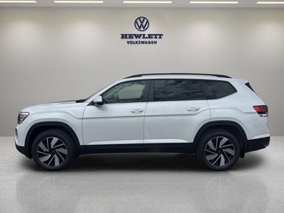 2026 Volkswagen Atlas 2.0T SE w/Technology with Captain's Chairs and Panoramic Sunroof Package