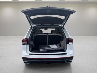 2026 Volkswagen Atlas 2.0T SE w/Technology with Captain's Chairs and Panoramic Sunroof Package