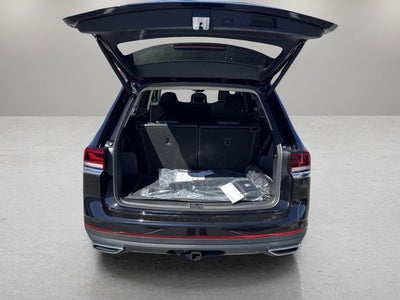 2026 Volkswagen Atlas 2.0T SE w/Technology and Panoramic Sunroof Package