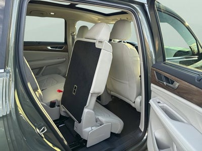 2026 Volkswagen Atlas 2.0T SE w/Technology and Panoramic Sunroof Package