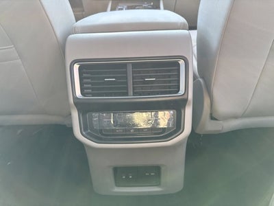 2026 Volkswagen Atlas 2.0T SE w/Technology and Panoramic Sunroof Package