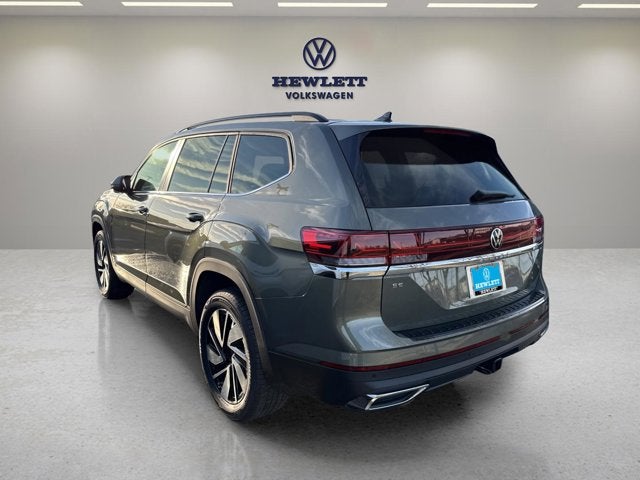 2026 Volkswagen Atlas 2.0T SE w/Technology and Panoramic Sunroof Package
