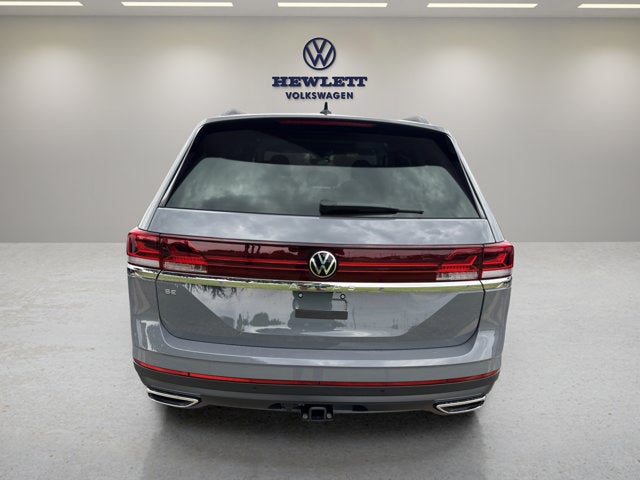 2026 Volkswagen Atlas 2.0T SE w/Technology and Panoramic Sunroof Package