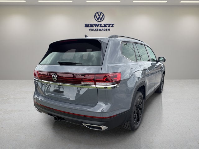 2026 Volkswagen Atlas 2.0T SE w/Technology and Panoramic Sunroof Package