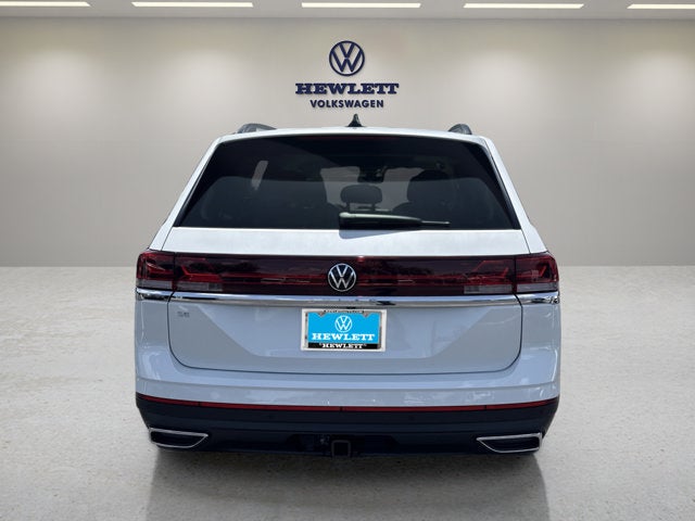 2026 Volkswagen Atlas 2.0T SE w/Technology and Panoramic Sunroof Package