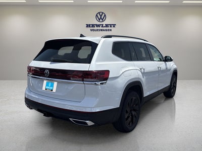 2026 Volkswagen Atlas 2.0T SE w/Technology and Panoramic Sunroof Package