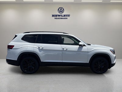 2026 Volkswagen Atlas 2.0T SE w/Technology and Panoramic Sunroof Package