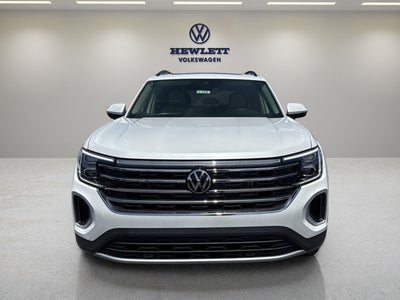 2026 Volkswagen Atlas 2.0T SE w/Technology and Panoramic Sunroof Package