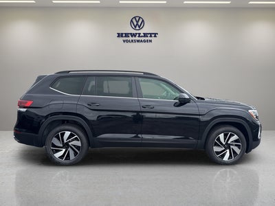 2026 Volkswagen Atlas 2.0T SE w/Technology and Panoramic Sunroof Package