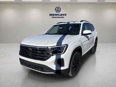 2026 Volkswagen Atlas 2.0T SE w/Technology and Panoramic Sunroof Package