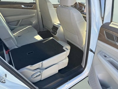 2026 Volkswagen Atlas 2.0T SE w/Technology and Panoramic Sunroof Package