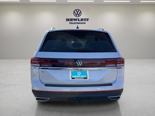 2026 Volkswagen Atlas 2.0T SE w/Technology and Panoramic Sunroof Package