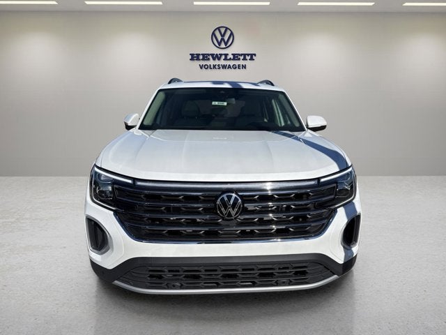 2026 Volkswagen Atlas 2.0T SE w/Technology and Panoramic Sunroof Package