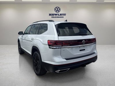2026 Volkswagen Atlas 2.0T SE w/Technology and Panoramic Sunroof Package