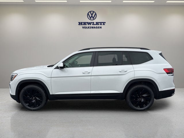 2026 Volkswagen Atlas 2.0T SE w/Technology with Captain's Chairs and Panoramic Sunroof Package