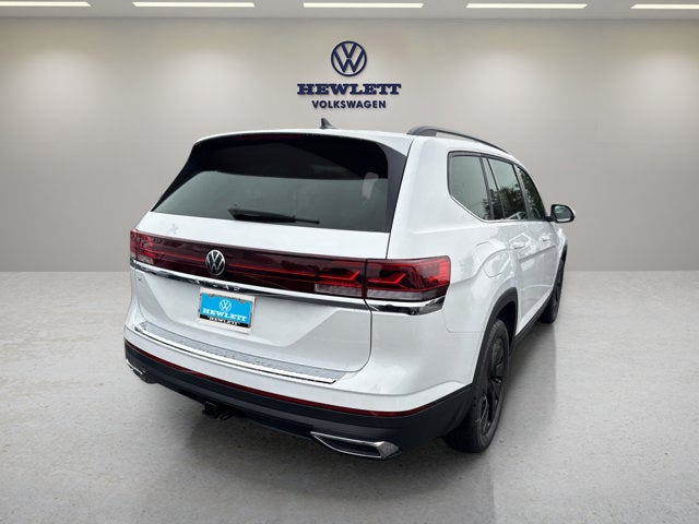 2026 Volkswagen Atlas 2.0T SE w/Technology with Captain's Chairs and Panoramic Sunroof Package