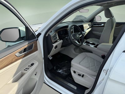 2026 Volkswagen Atlas 2.0T SE w/Technology and Panoramic Sunroof Package