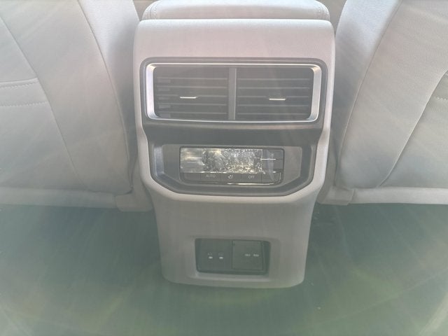 2026 Volkswagen Atlas 2.0T SE w/Technology with Captain's Chairs and Panoramic Sunroof Package