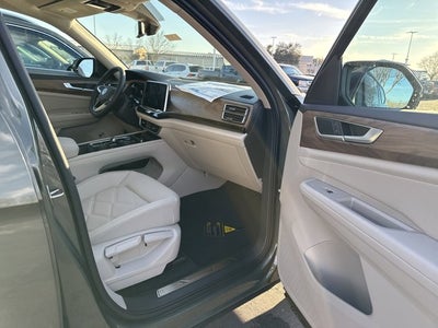 2026 Volkswagen Atlas 2.0T SE w/Technology with Captain's Chairs and Panoramic Sunroof Package