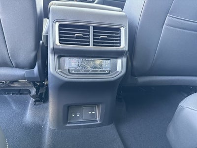 2026 Volkswagen Atlas 2.0T SE w/Technology and Panoramic Sunroof Package