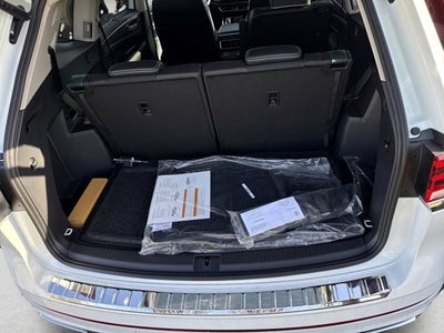 2026 Volkswagen Atlas 2.0T SE w/Technology and Panoramic Sunroof Package