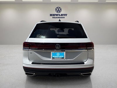 2026 Volkswagen Atlas 2.0T SE w/Technology and Panoramic Sunroof Package