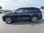 2026 Volkswagen Atlas 2.0T SE w/Technology and Panoramic Sunroof Package