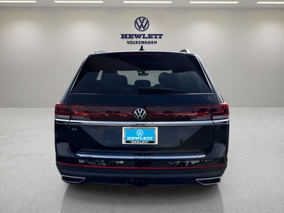 2026 Volkswagen Atlas 2.0T SE w/Technology and Panoramic Sunroof Package